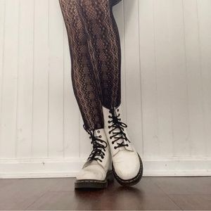 ★ WHITE DOC MARTENS 1460 ★
